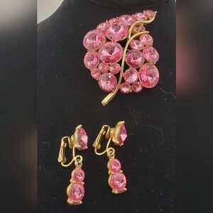 Vintage Pink Rhinestone Brooch Earrings